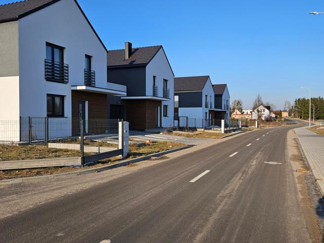Dom na sprzedaż, Mała