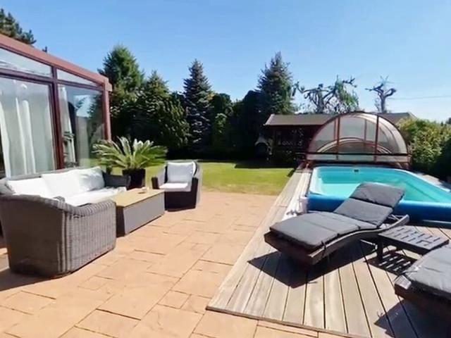 Dom na sprzedaż, Nad Jeziorem