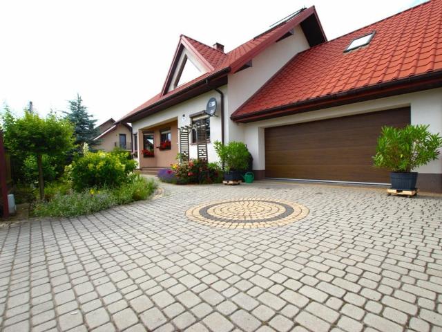 Dom na sprzedaż, Nad Rzeką
