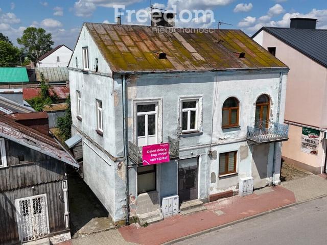 Dom na sprzedaż, Plac Zwycięstwa