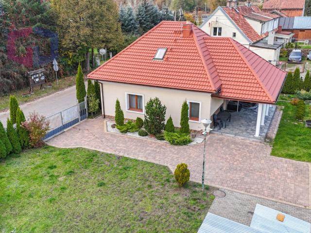 Dom na sprzedaż, Spacerowa