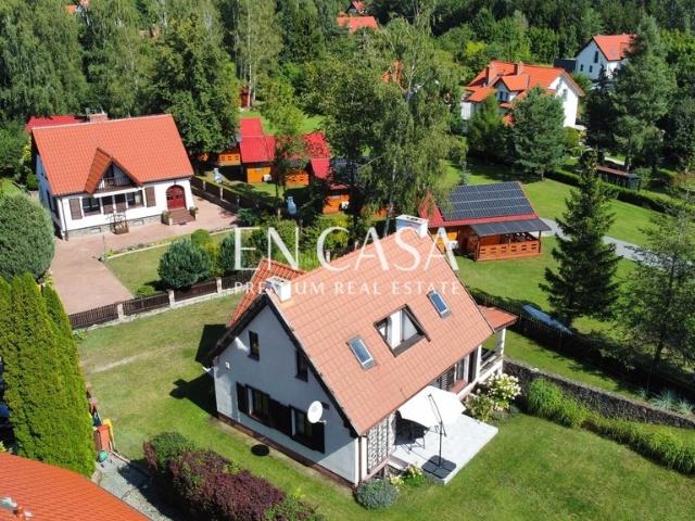Dom nad jeziorem Święcajty z widokiem na wodę i sauną