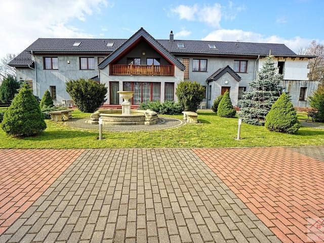 Dom sprzedam, Jelenia Góra, 1200 m2, cena: 5 750 000 zł