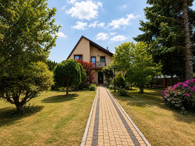 Dom sprzedam, TRZEBOWNISKO,, 140 m2, cena: 1 400 000 zł