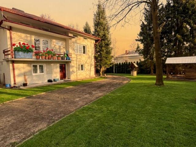 Dom sprzedam, Łukowica, 242 m2, cena: 2 350 000 zł
