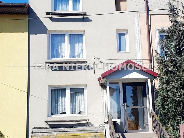Dom szeregowy z garażem, 73 m2, blisko sklepów i szkół