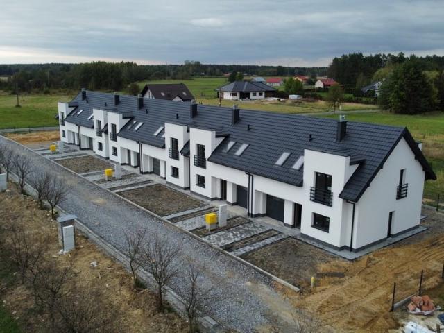 Dom szeregowy 113 m² z ogrodem i garażem w Głogowie Małopolskim
