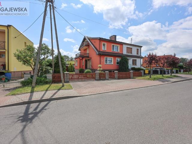 Dom w Złotowie z garażem i ogrodem, 173 m2