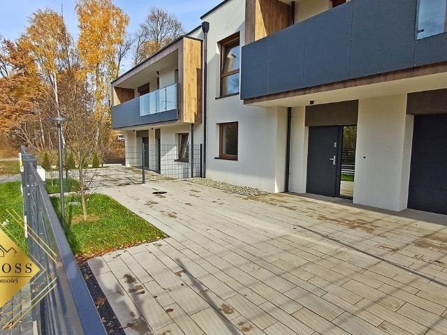 Dom w Grabówce z garażem, ogrzewaniem podłogowym i energią