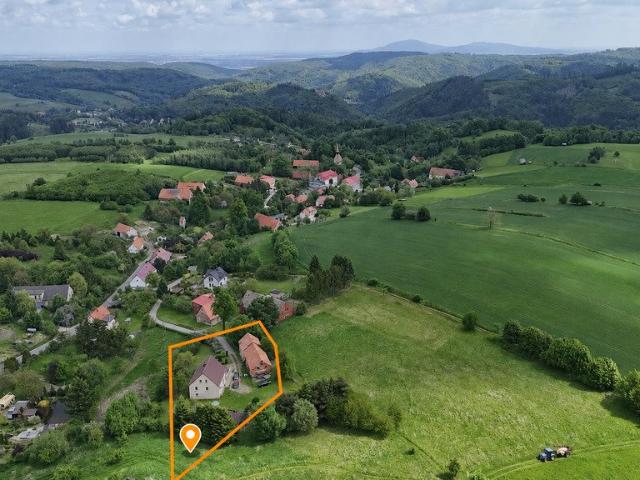 Dom w pięknej okolicy blisko Jeziora Bystrzyckiego