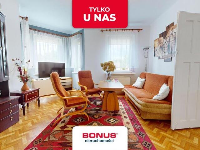 Dom w Sławocieszu z poddaszem i ogrzewaniem na paliwo stałe
