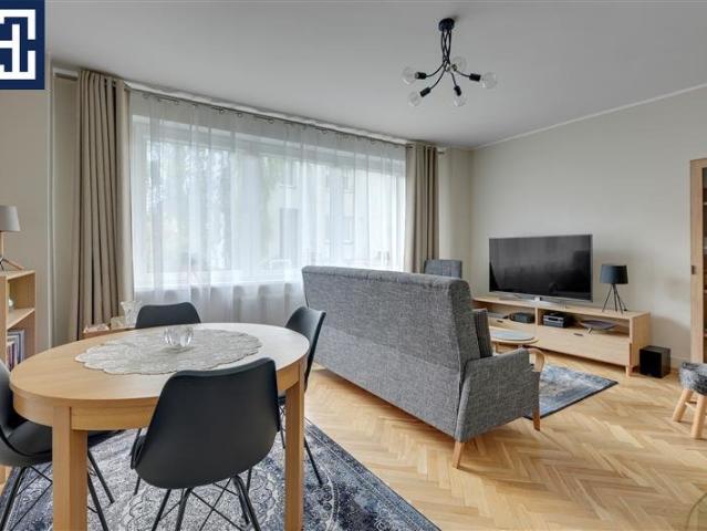 Zapraszam do domu 220 m² z garażami w Oliwie