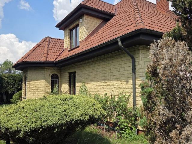 Dom wolnostojący z garażem i dużą działką 7204 m2