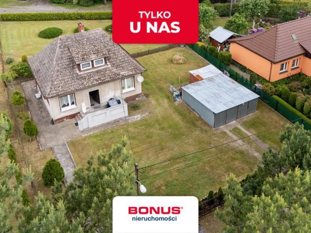 Dom wolnostojący z dużą działką garaże i zielona okolica