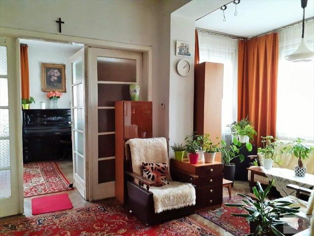 Dom wolnostojący 146 m² z garażami i fotowoltaiką