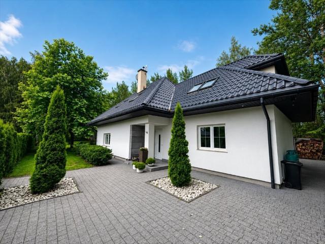 Dom wolnostojący 160 m² z działką 4000 m² polecam