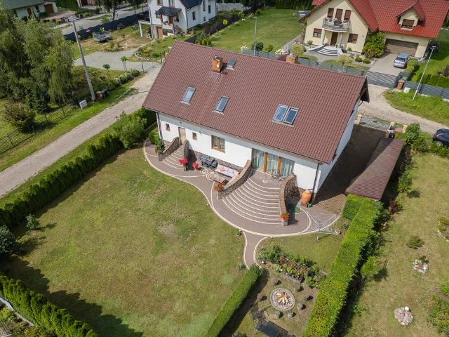 Dom wolnostojący 175,87 m² z garażem w Subkowych