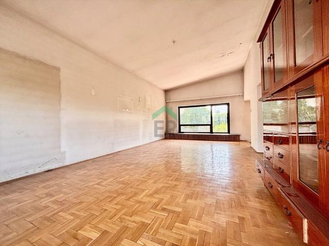 Dom 270 m² z dużą działką 1450 m² w Częstochowie polecam!