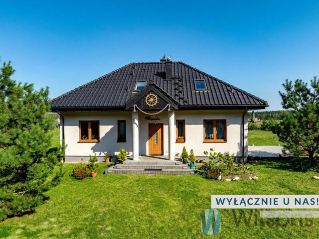 Dom, Świętajno, Grunwaldzka, 174.00 m², sprzedam dom