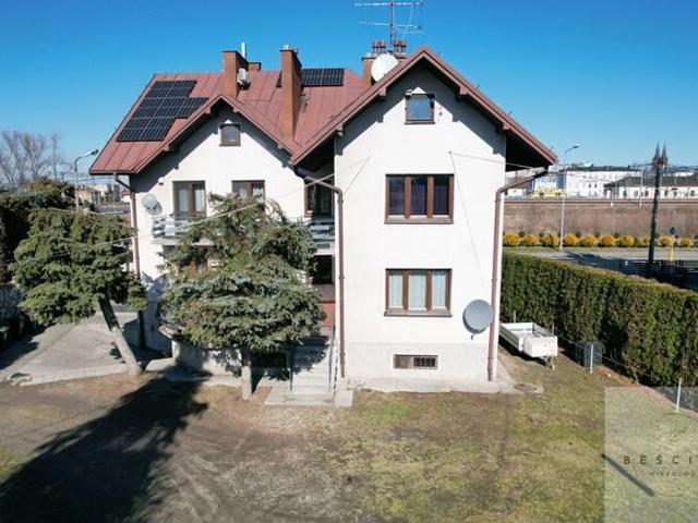 Dom Tarnów, Do Huty