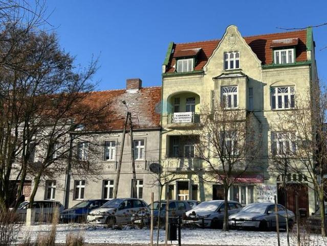 Dom Trzemeszno Centrum, Plac Kilińskiego