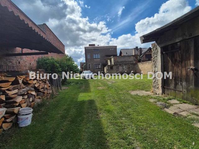 Dom z 2 niezależnymi mieszkaniami, 230 m2, potencjał!