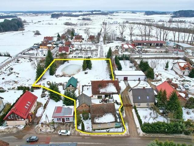 Dom z zabudowaniami na działce 4038 m² Stożne
