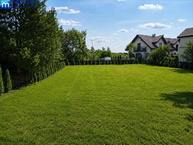 Sprzedam dom z dużą działką 1140 m² i potencjałem inwestycyjnym