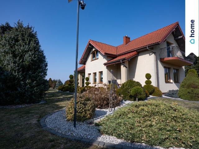 Dom z dużą działką 1,06 ha, 6 pokoi, nowoczesny i gotowy!