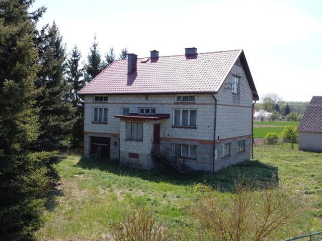 Dom z dużą działką 46 arów, wymaga remontu polecam!