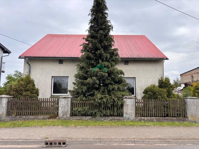 Dom z dużą działką i własnym poddaszem do aranżacji
