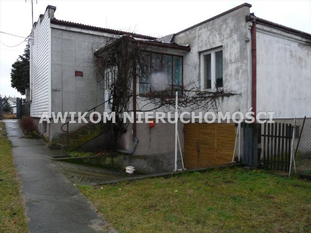 Dom z dużą działką nad Rawką, 80 m2, garaż, ogrzewanie