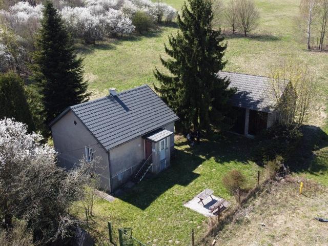 Urokliwy dom 61 m² na dużej działce w Narama!