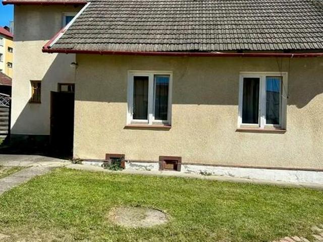 Dom z działką 13 arów na sprzedaż Strzyżów