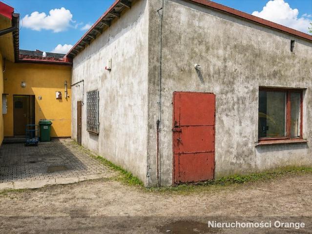 Dom w centrum Woli Krzysztoporskiej z działką 464 m² i dostępem do infrastruktury