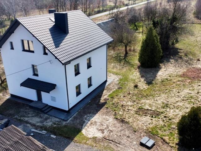 Polecam dom z potencjałem 240 m² na dużej działce w Ćmińsku Wyręba