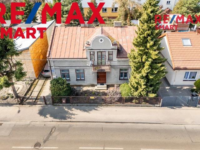 Dom z potencjałem w centrum Grójca, 200 m², 2 wejścia zapraszam