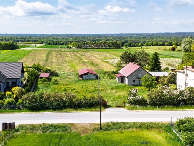 Dom z potencjałem w Zapolicach – 108 m², garaż, działka 1980 m²