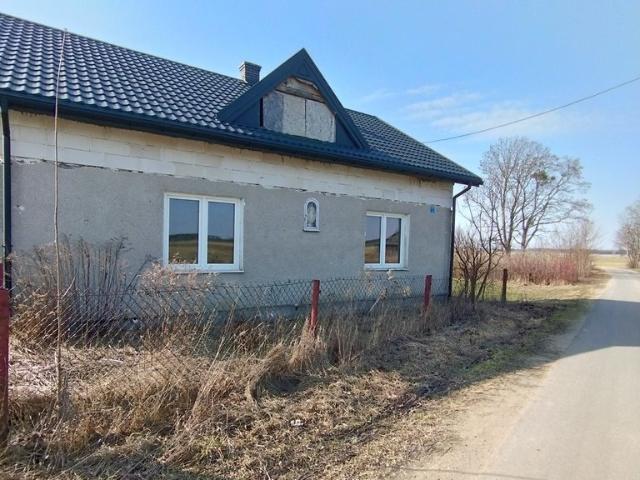 Dom z potencjałem na dużej działce w Kalinowcu