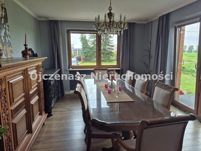Dom z potencjałem na dużej działce 1800 m2 w Tryszczynie