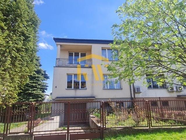 Dom z potencjałem na Glinicach – 121 m2, ogród i garaż