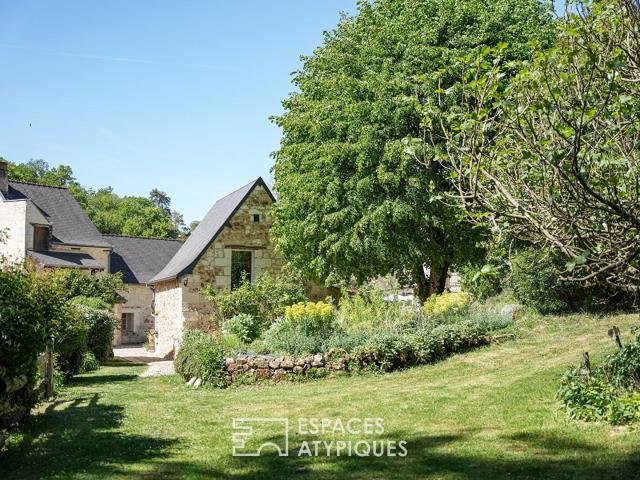 Domaine à l'esprit village au coeur de la forêt de Chinon 352m² Rigny Ussé