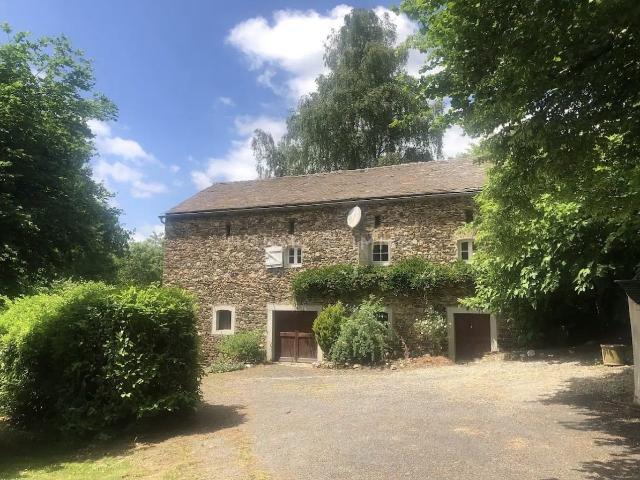 Domaine agrotouristique sur plus de 40 hectares 800m² Castres