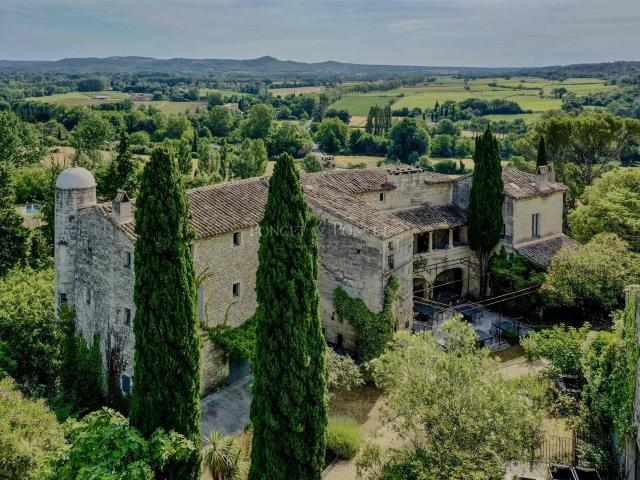 Domaine D’Exception Au Cœur D'uzès 1000m² Uzès