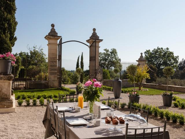 Domaine viticole d'exception de 18,5 hectares Deux bastides. 1300m² Loriol du Comtat