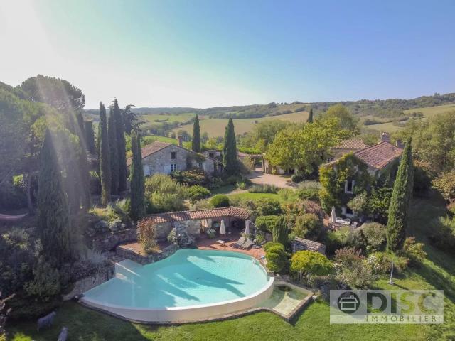 Domaine d’exception avec maison principale, maison d’amis et. 538m² Cordes sur Ciel