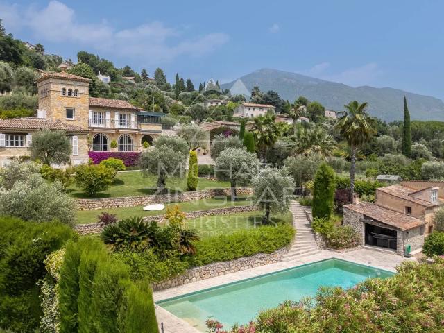 Domaine d’exception dans un cadre naturel préservé – Bar sur. 490m² Le Bar sur Loup