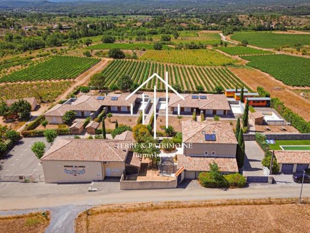 Domaine de caractère avec maison principale et hébergements indépendants – Sud Ardèche