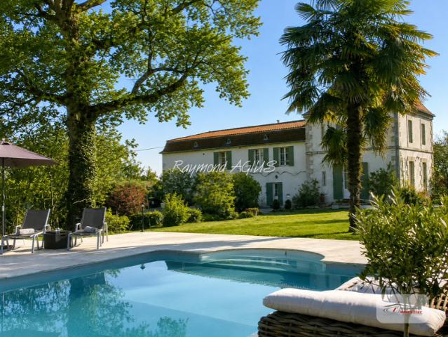 Domaine de Caractère avec Ancien Moulin et Berges Privatives, à Proximité de Saint Émilion