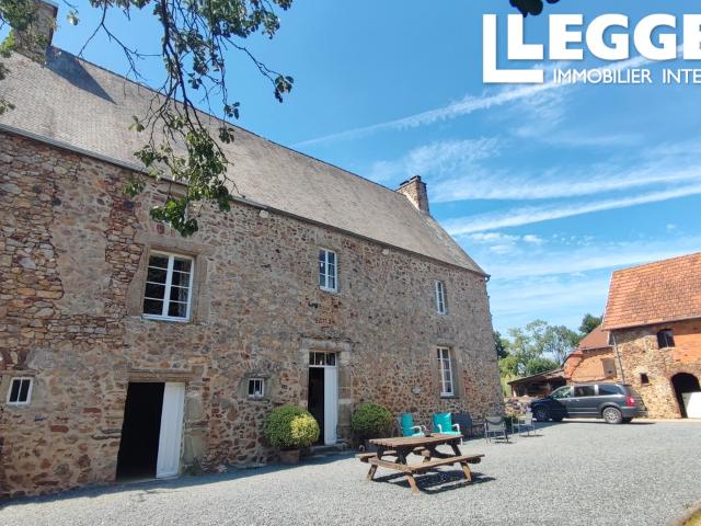 Domaine de caractère en Normandie avec maison d'amis indépendante, installations équestres et 3,35 hectares